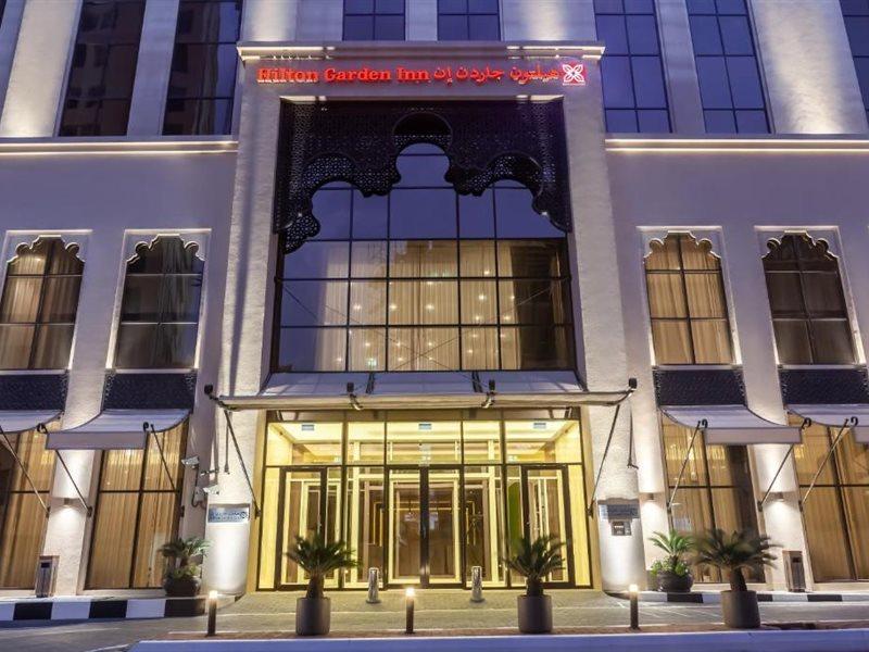 Отель Doubletree By Hilton Al Jadaf 4*