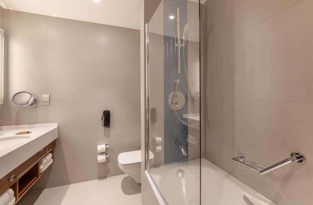 Doubletree By Hilton Al Jadaf Готель 4*
