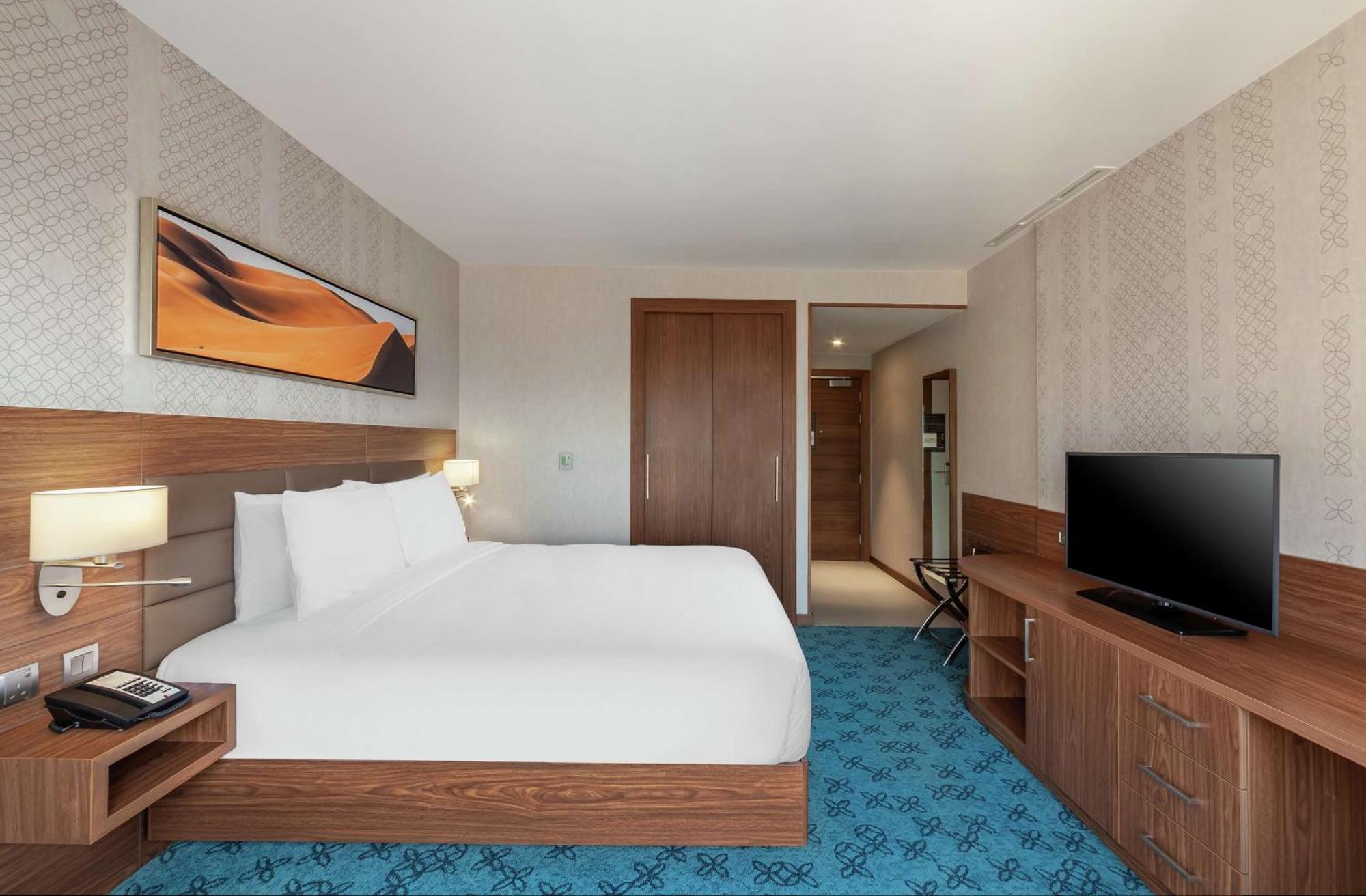 Doubletree By Hilton Al Jadaf Отель