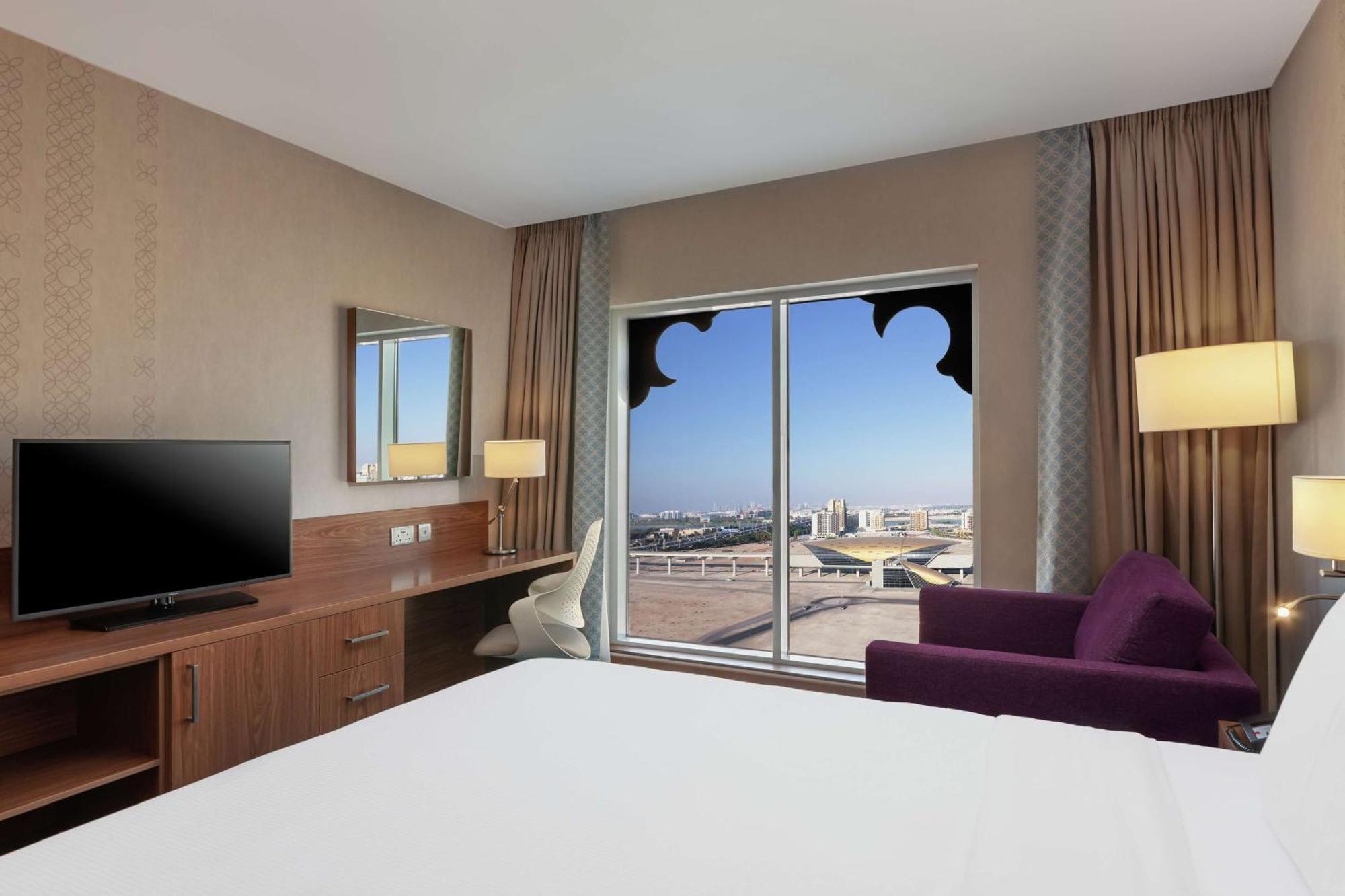 Отель Doubletree By Hilton Al Jadaf Дубай