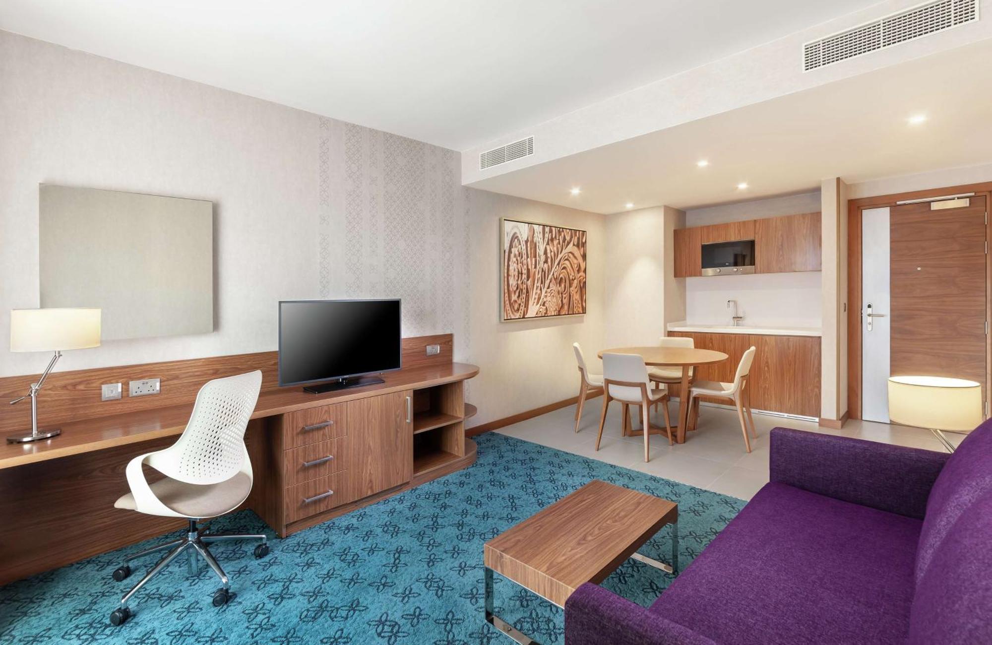Отель Doubletree By Hilton Al Jadaf Дубай